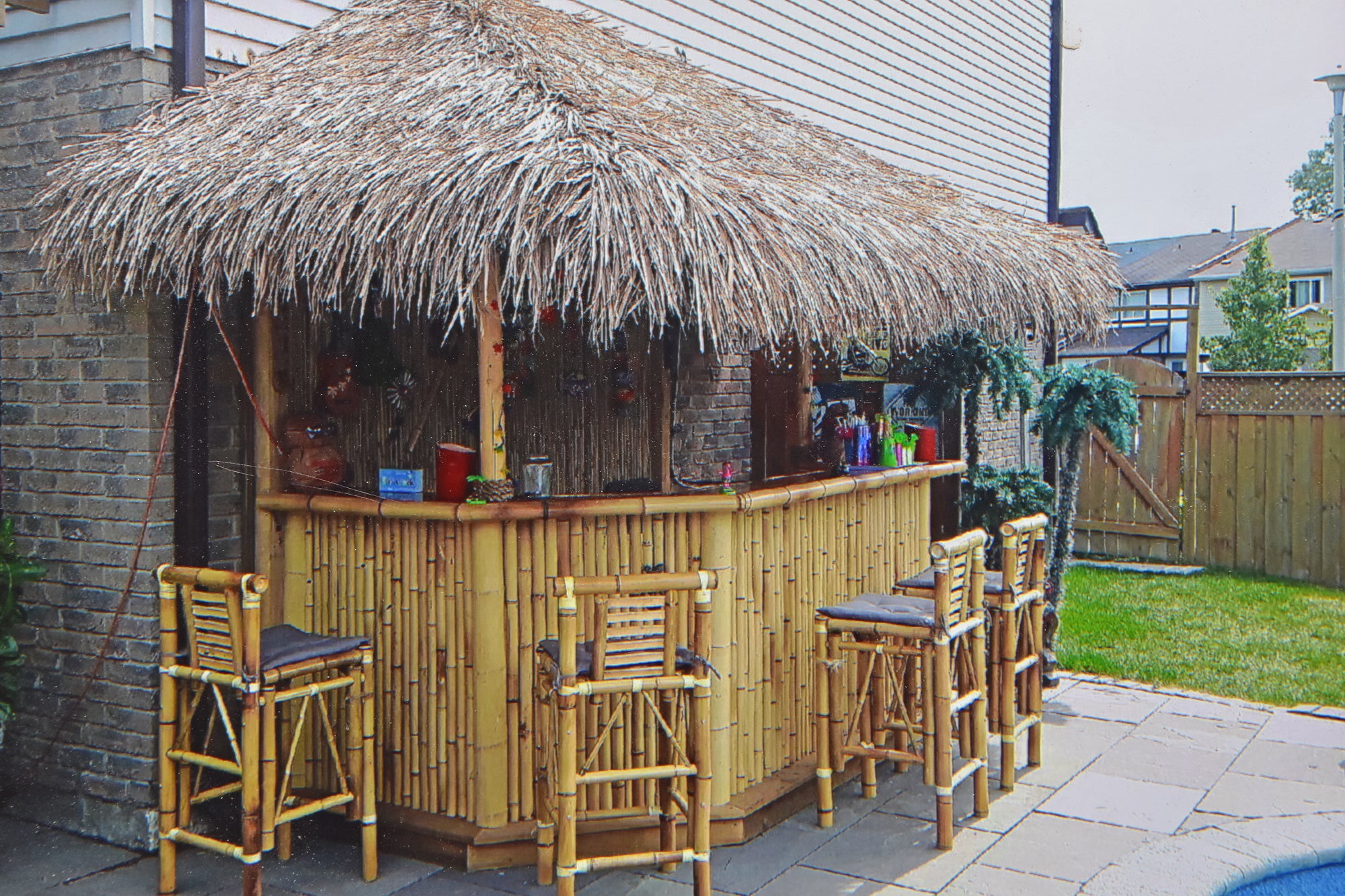 Mexican Palm Leaf Thatch Roofing - Bamboo Toronto Store